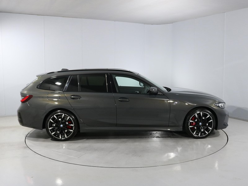2026 (26) BMW 3 SERIES 320i M Sport 5dr Step Auto 5852714