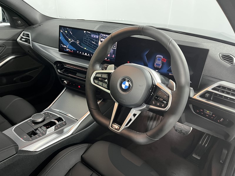 2026 (26) BMW 3 SERIES 320i M Sport 5dr Step Auto 5852717