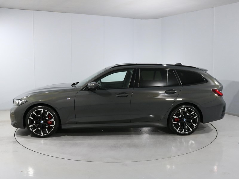 2026 (26) BMW 3 SERIES 320i M Sport 5dr Step Auto 5852763
