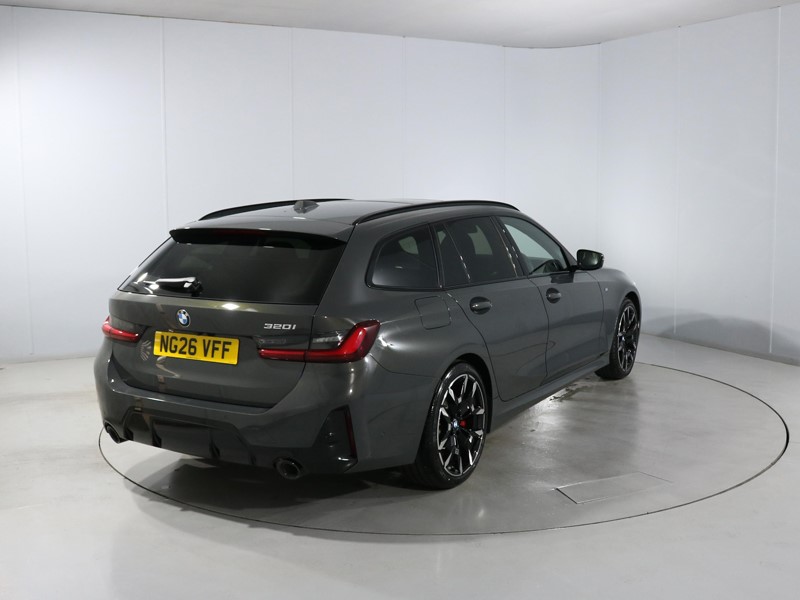 2026 (26) BMW 3 SERIES 320i M Sport 5dr Step Auto 5852762