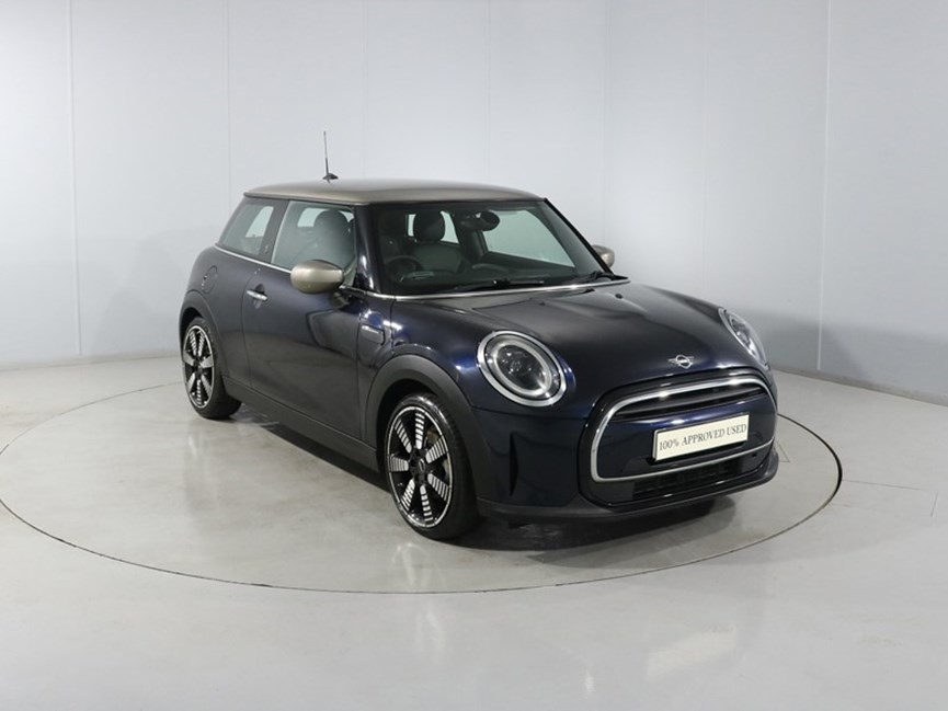 2021 (71) MINI HATCHBACK 1.5 Cooper Exclusive 3dr Auto