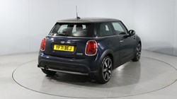 2021 (71) MINI HATCHBACK 1.5 Cooper Exclusive 3dr Auto 5567373