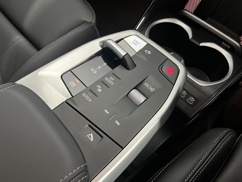 2025 (75) BMW iX1 150kW eDrive20 M Sport 65kWh 5dr Auto 5571744