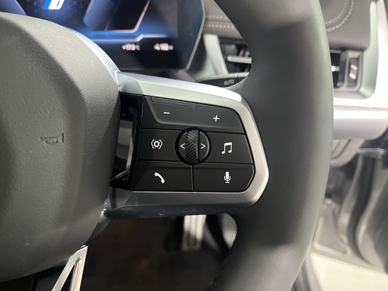 2025 (75) BMW iX1 150kW eDrive20 M Sport 65kWh 5dr Auto 5571758