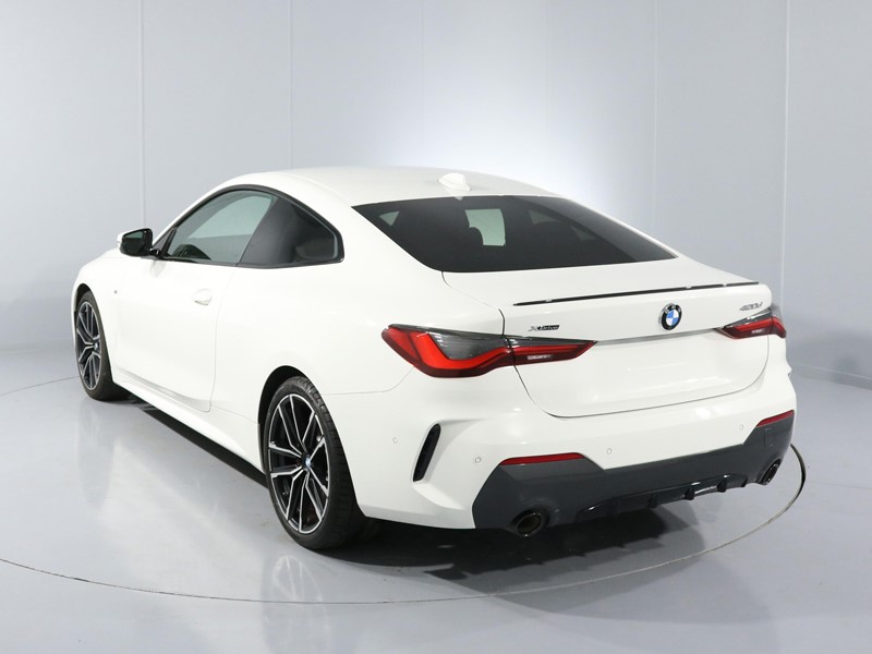 2021 (21) BMW 4 SERIES 420d xDrive MHT M Sport 2dr Step Auto 5584870
