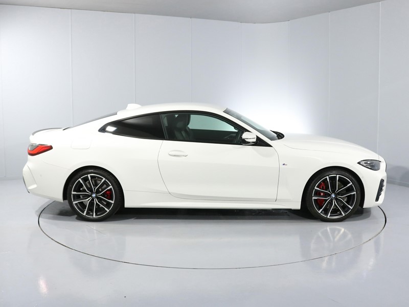 2021 (21) BMW 4 SERIES 420d xDrive MHT M Sport 2dr Step Auto 5584871
