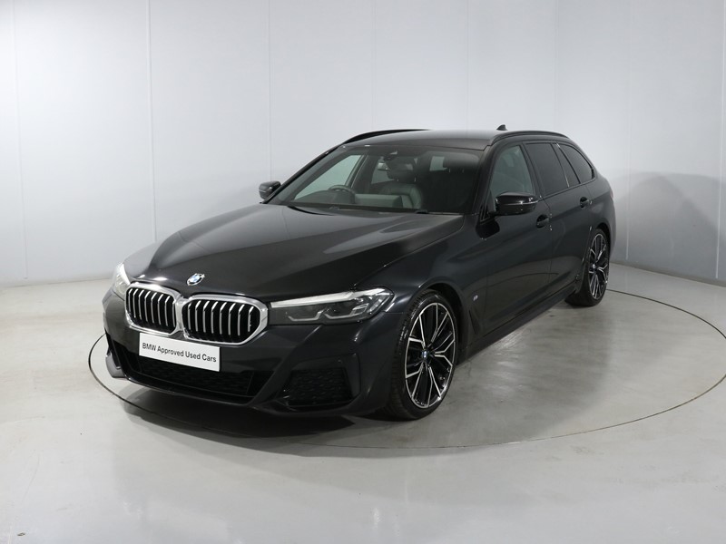 2021 (21) BMW 5 SERIES 520d MHT M Sport 5dr Step Auto 5605715