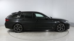 2021 (21) BMW 5 SERIES 520d MHT M Sport 5dr Step Auto 5605671
