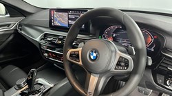 2021 (21) BMW 5 SERIES 520d MHT M Sport 5dr Step Auto 5605674