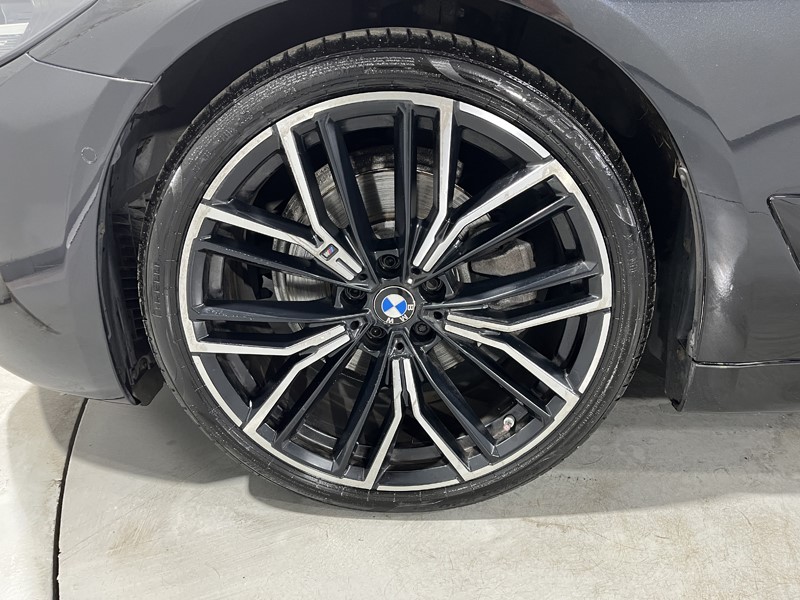 2021 (21) BMW 5 SERIES 520d MHT M Sport 5dr Step Auto 5605682