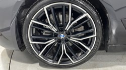 2021 (21) BMW 5 SERIES 520d MHT M Sport 5dr Step Auto 5605682
