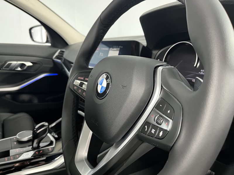 2020 (69) BMW 3 SERIES 320i Sport 4dr Step Auto 5588763