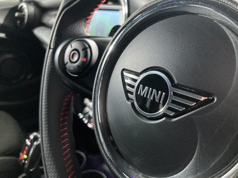 2019 (19) MINI HATCHBACK 2.0 Cooper S Sport II 5dr Auto [Comfort/Nav Pack] 5586170