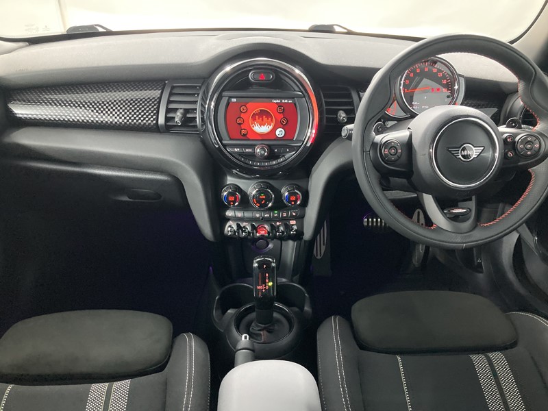 2019 (19) MINI HATCHBACK 2.0 Cooper S Sport II 5dr Auto [Comfort/Nav Pack] 5586153
