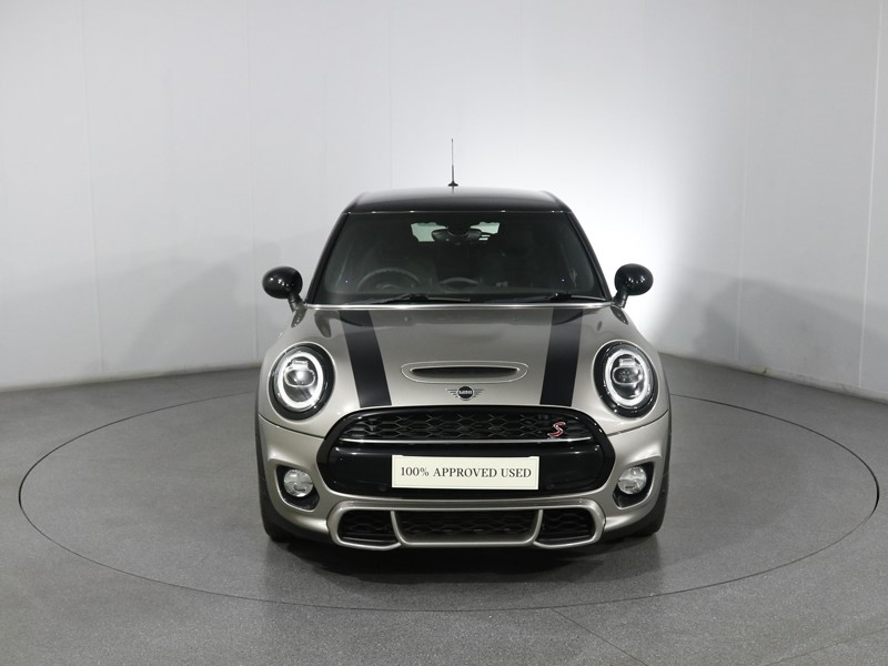 2019 (19) MINI HATCHBACK 2.0 Cooper S Sport II 5dr Auto [Comfort/Nav Pack] 5586165