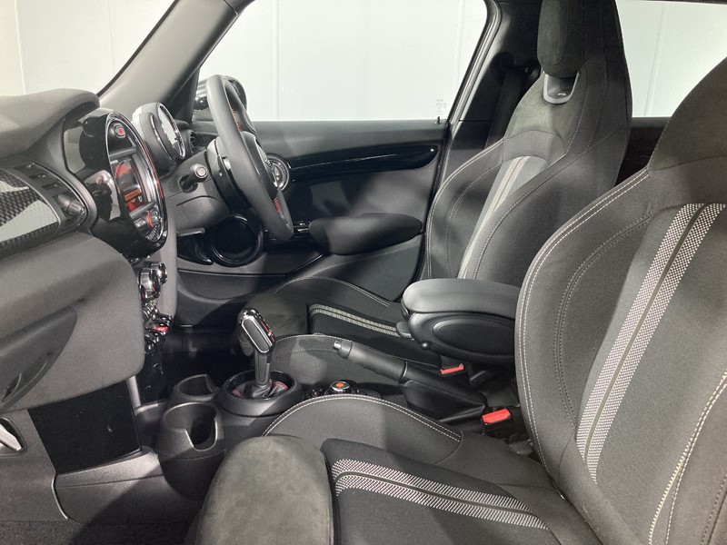 2019 (19) MINI HATCHBACK 2.0 Cooper S Sport II 5dr Auto [Comfort/Nav Pack] 5586184