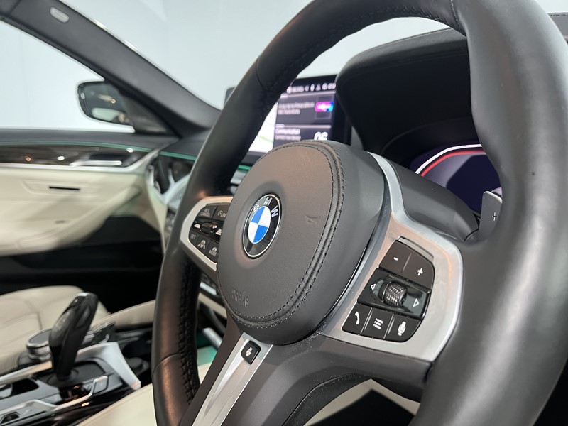 2023 (72) BMW 5 SERIES 530d xDrive MHT M Sport 5dr Auto 5582434