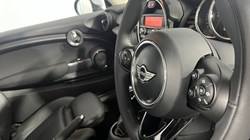 2017 (17) MINI HATCHBACK 1.2 One 3dr Auto 5601572