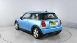 2017 (17) MINI HATCHBACK 1.2 One 3dr Auto 5601555