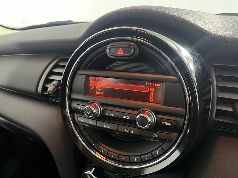 2017 (17) MINI HATCHBACK 1.2 One 3dr Auto 5601578