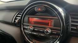 2017 (17) MINI HATCHBACK 1.2 One 3dr Auto 5601578