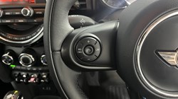 2017 (17) MINI HATCHBACK 1.2 One 3dr Auto 5601573