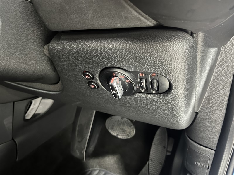 2017 (17) MINI HATCHBACK 1.2 One 3dr Auto 5601571