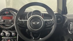2017 (17) MINI HATCHBACK 1.2 One 3dr Auto 5601558