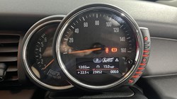 2017 (17) MINI HATCHBACK 1.2 One 3dr Auto 5601561
