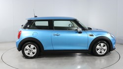 2017 (17) MINI HATCHBACK 1.2 One 3dr Auto 5601556