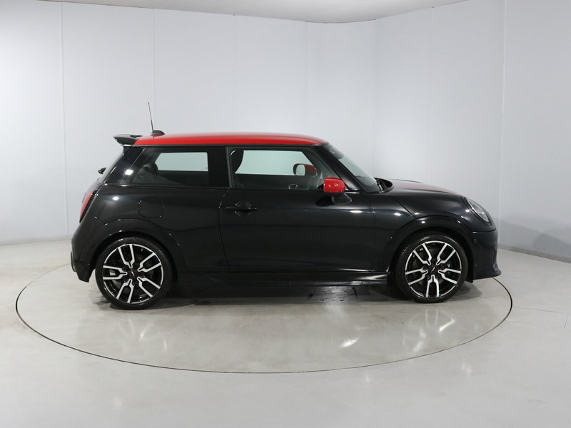 2024 (24) MINI COOPER 1.5 C Sport 3dr Auto 5577970