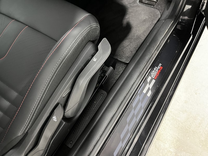 2024 (24) MINI COOPER 1.5 C Sport 3dr Auto 5577985
