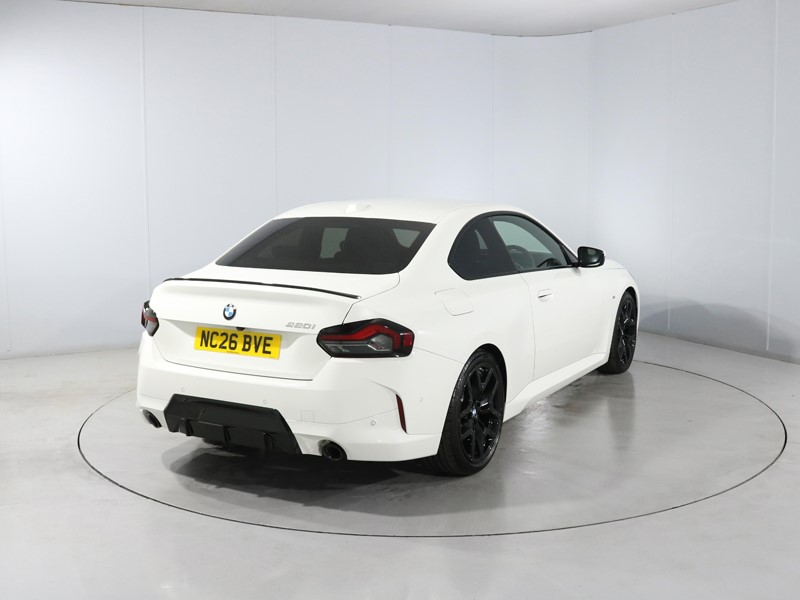 2026 (26) BMW 2 SERIES 220i M Sport 2dr Step Auto 5958772