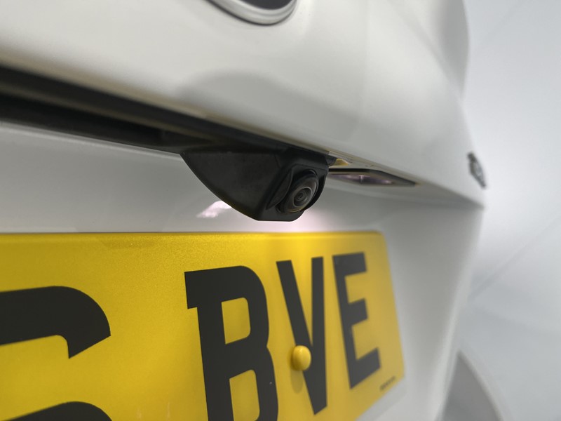 2026 (26) BMW 2 SERIES 220i M Sport 2dr Step Auto 5958770