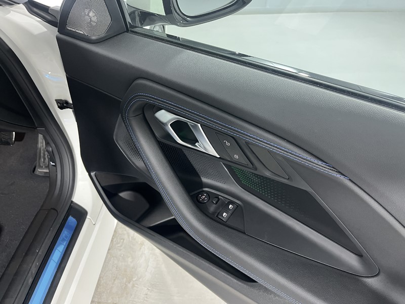 2026 (26) BMW 2 SERIES 220i M Sport 2dr Step Auto 5958746