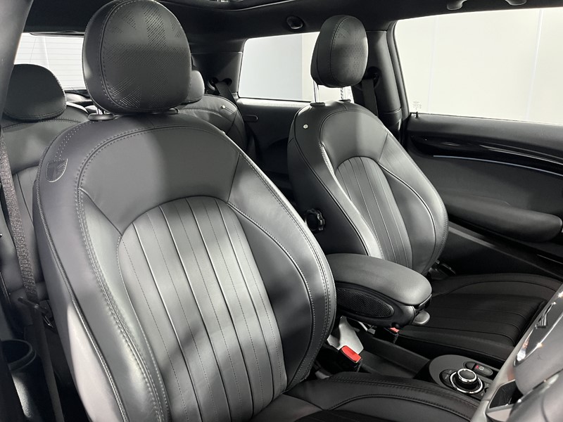 2023 (23) MINI HATCHBACK 135kW Cooper S Level 3 33kWh 3dr Auto 5597138
