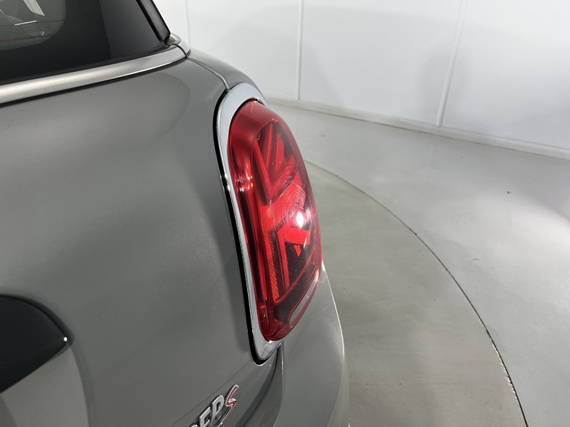 2021 (71) MINI HATCHBACK 2.0 Cooper S Classic 3dr 5597211