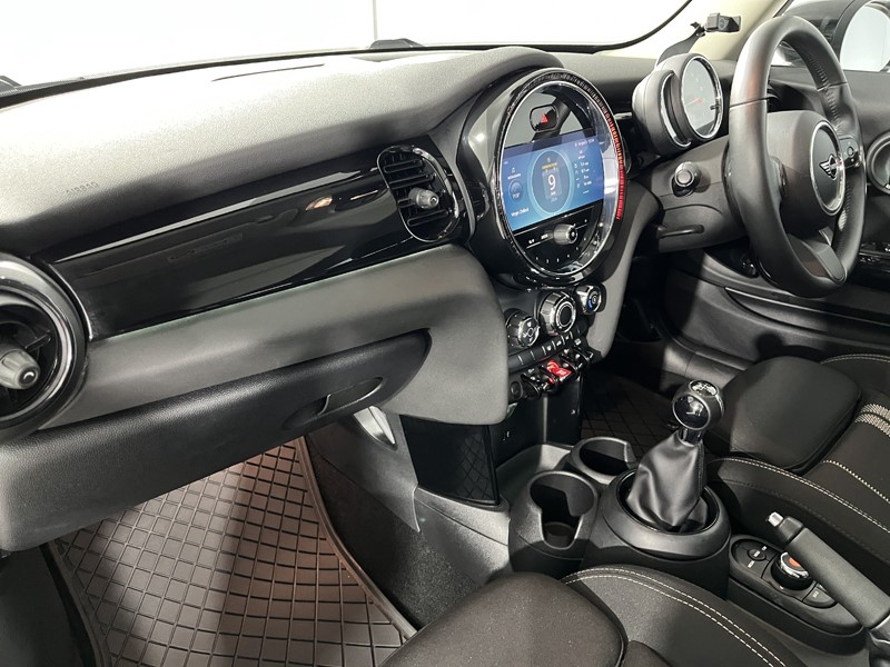 2021 (71) MINI HATCHBACK 2.0 Cooper S Classic 3dr 5597183