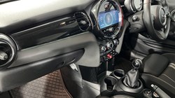 2021 (71) MINI HATCHBACK 2.0 Cooper S Classic 3dr 5597183