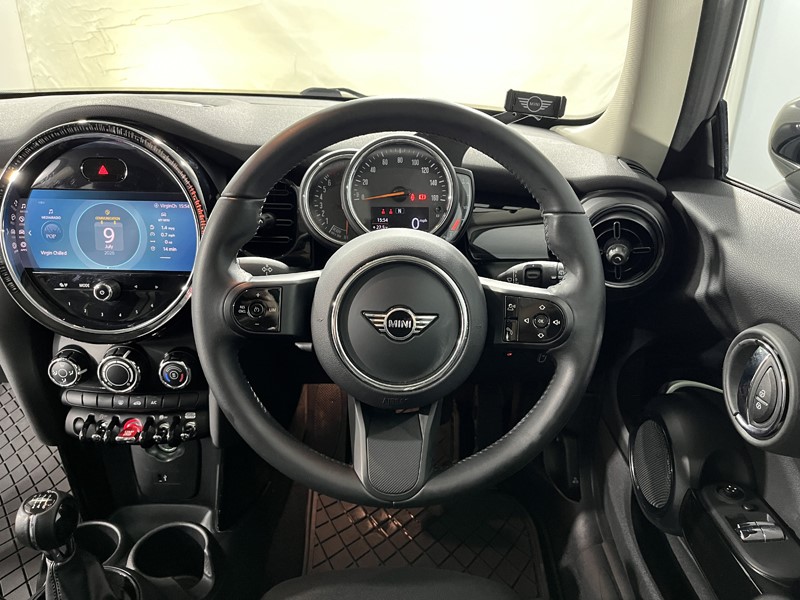 2021 (71) MINI HATCHBACK 2.0 Cooper S Classic 3dr 5597181
