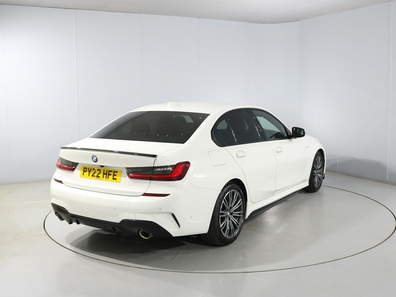 2022 (22) BMW 3 SERIES 320i M Sport 4dr Step Auto 5702988