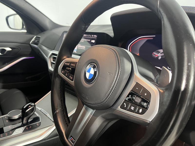 2022 (22) BMW 3 SERIES 320i M Sport 4dr Step Auto 5702962
