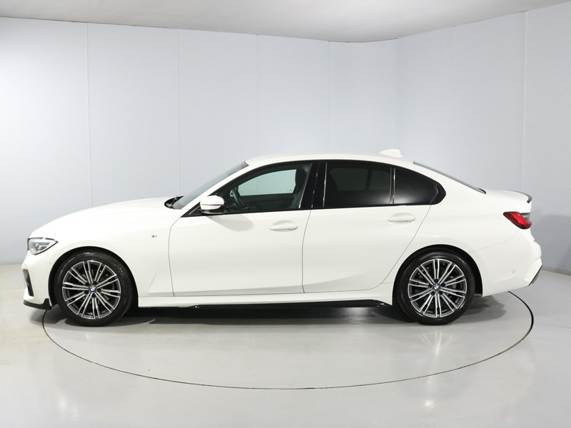 2022 (22) BMW 3 SERIES 320i M Sport 4dr Step Auto 5702989