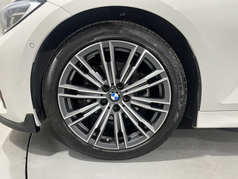 2022 (22) BMW 3 SERIES 320i M Sport 4dr Step Auto 5702954