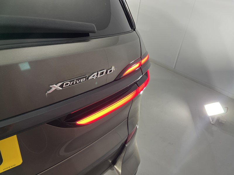 2023 (23) BMW X7 xDrive40d MHT M Sport 5dr Step Auto 5597120
