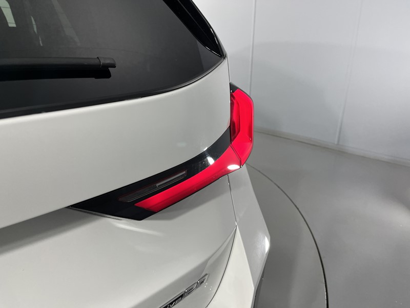 2026 (26) BMW iX1 150kW eDrive20 Shadow Edition 65kWh 5dr Auto 5880163