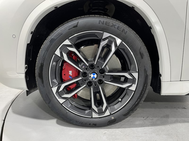 2026 (26) BMW iX1 150kW eDrive20 Shadow Edition 65kWh 5dr Auto 5880136