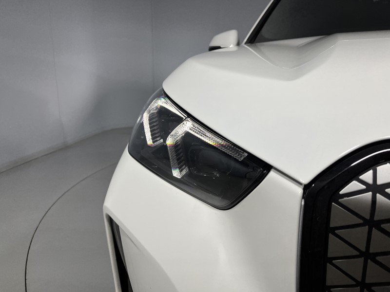 2026 (26) BMW iX1 150kW eDrive20 Shadow Edition 65kWh 5dr Auto 5880160