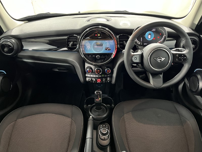2023 (23) MINI HATCHBACK 1.5 Cooper Classic Premium 5dr Auto 5605822