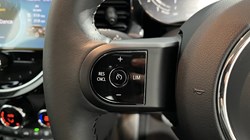2023 (23) MINI HATCHBACK 1.5 Cooper Classic Premium 5dr Auto 5605839